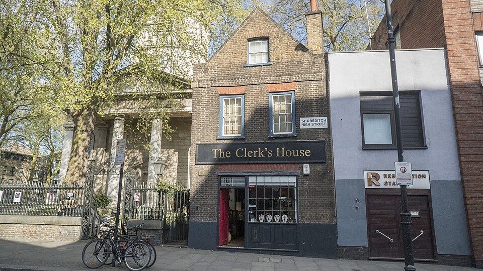 A photograph of St Leonard's Church, Shoreditch