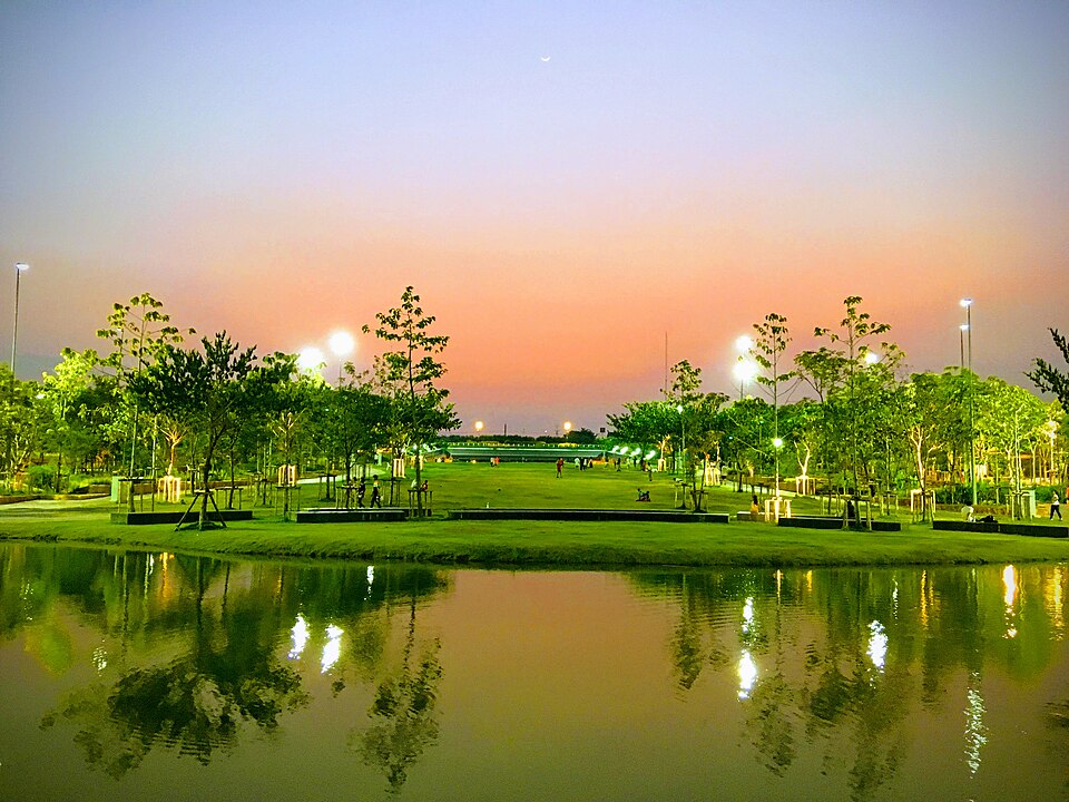 A photograph of Chulalongkorn University Centenary Park