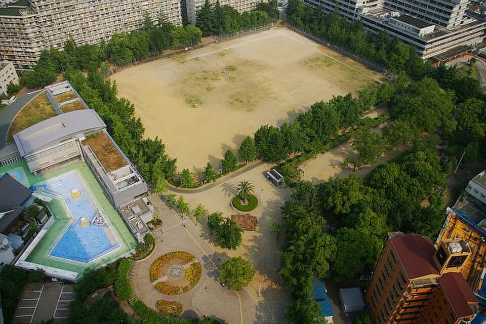A photograph of Shimo-fukushima Park