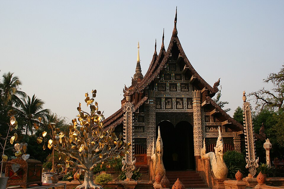 A photograph of Wat Lok Moli