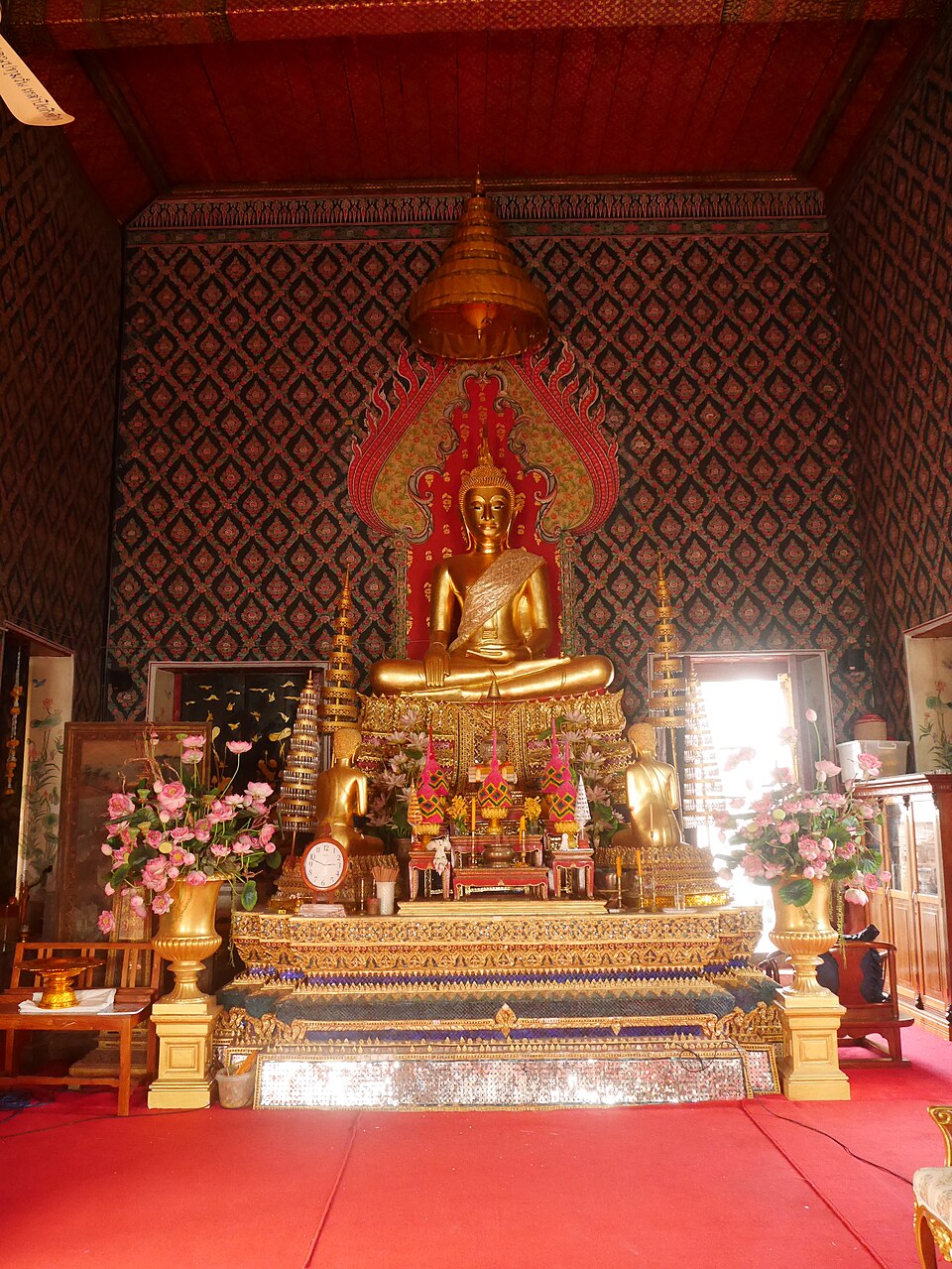 A photograph of Wat Moli Lokkayaram