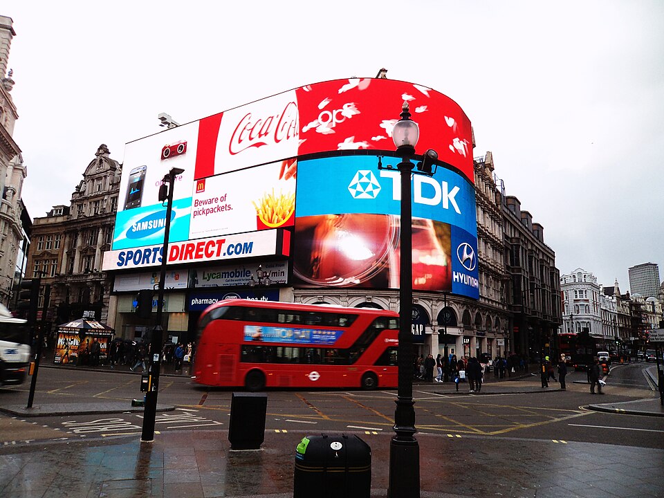 A photograph of Piccadilly Circus