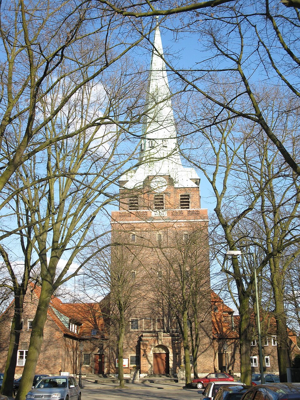 A photograph of Kirche Zur Frohen Botschaft (Berlin-Karlshorst)