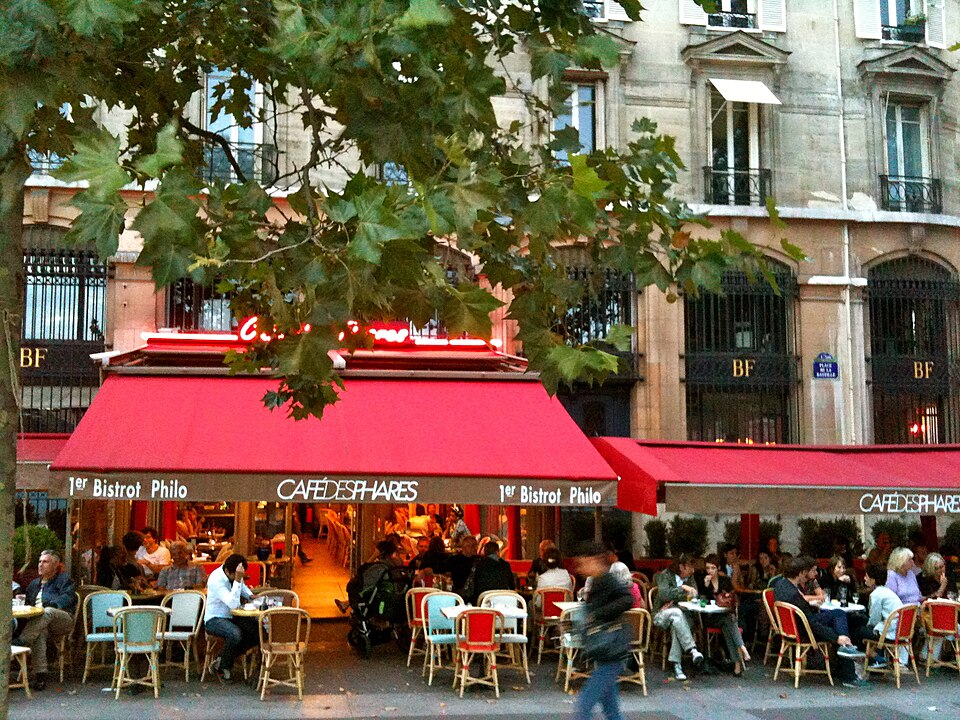 A photograph of Café des Phares