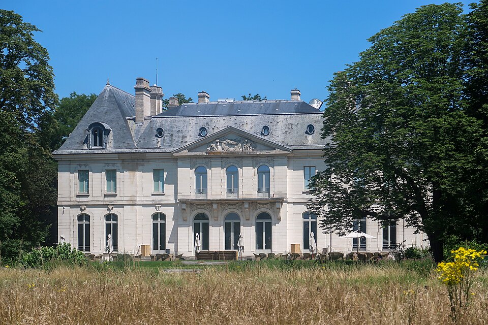 A photograph of Château de Longchamp