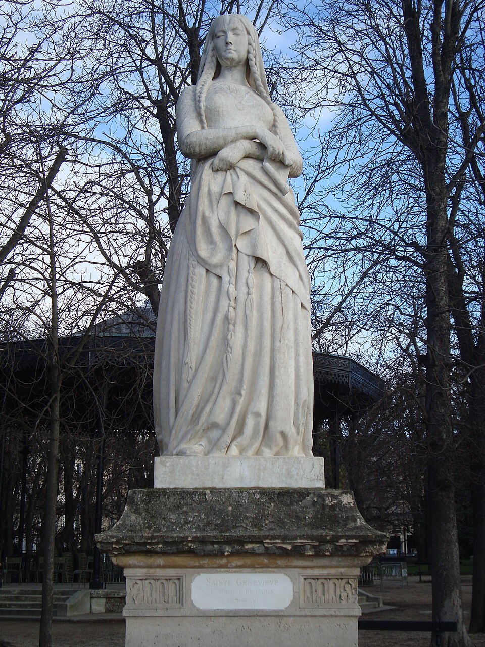 A photograph of Sainte Geneviève