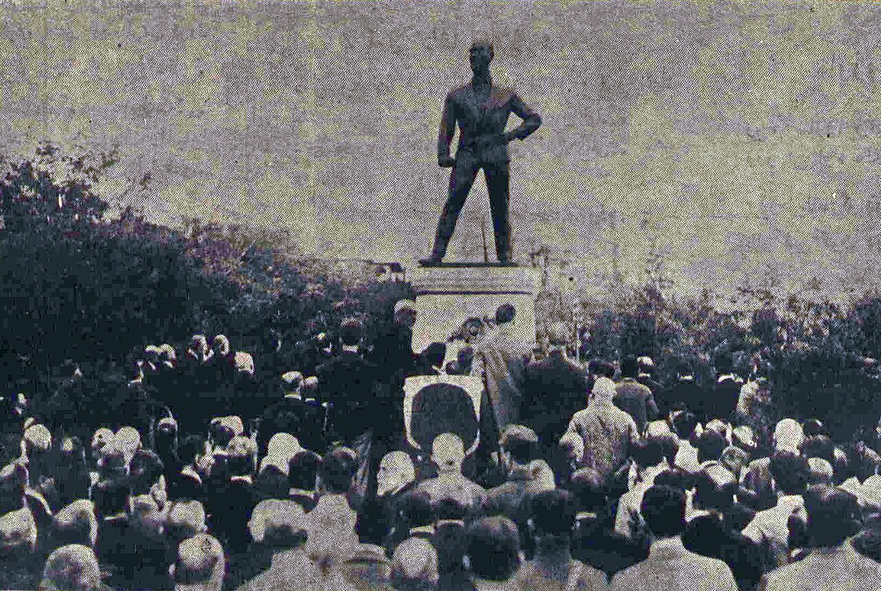 Estatua de Atatürk