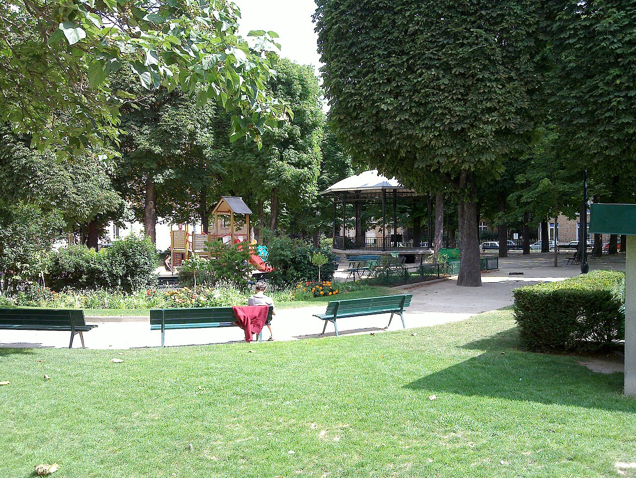 Necker Bahçe-Meydanı