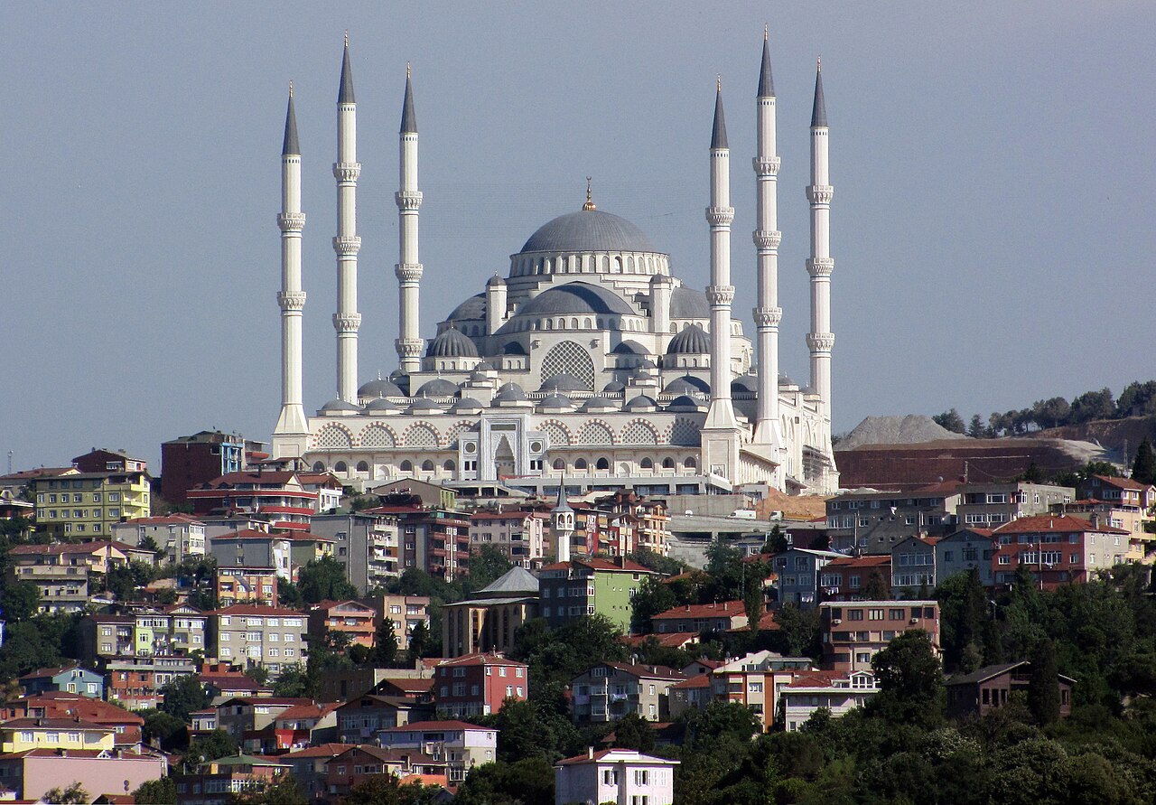 صورة Çamlıca Mosque