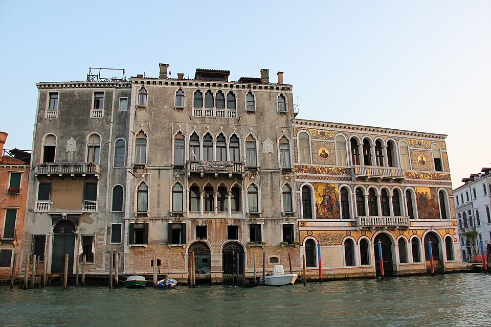 A photograph of Palazzo Barbarigo