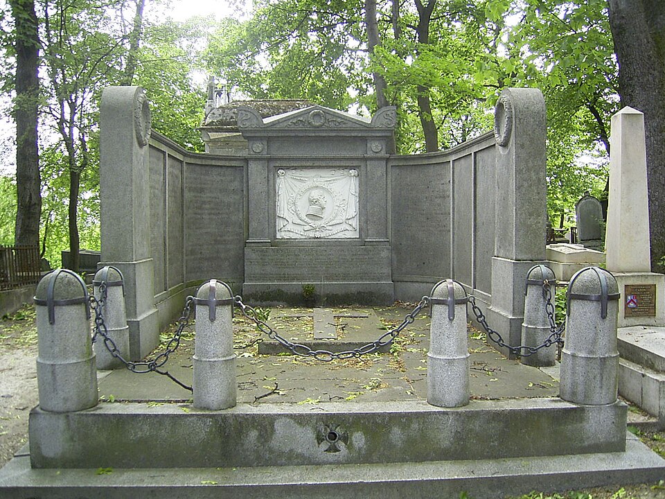 A photograph of Grave of Ney