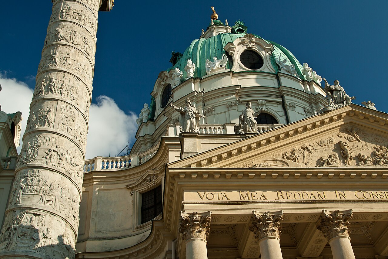 Una fotografía de Karlskirche