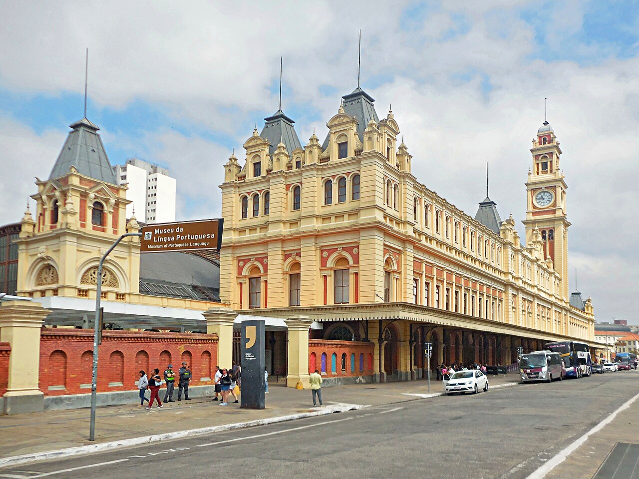Luz Station