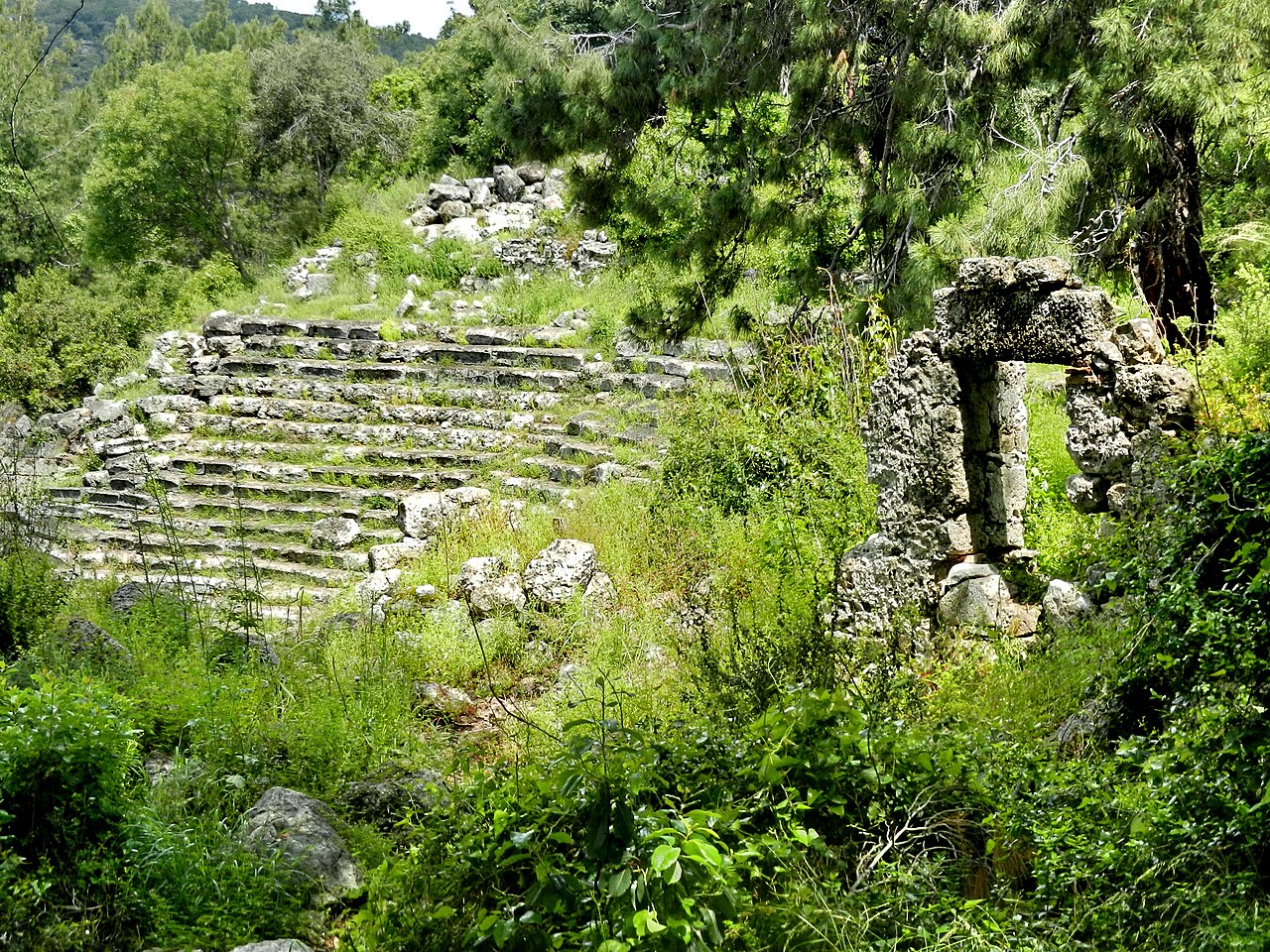 Phaselis Roma Tiyatrosu fotoğrafı