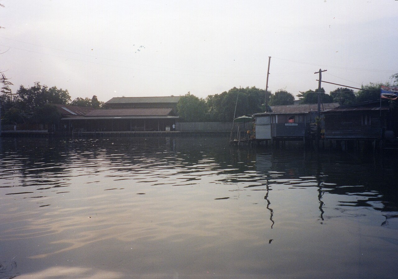 A photograph of เขตพระโขนง