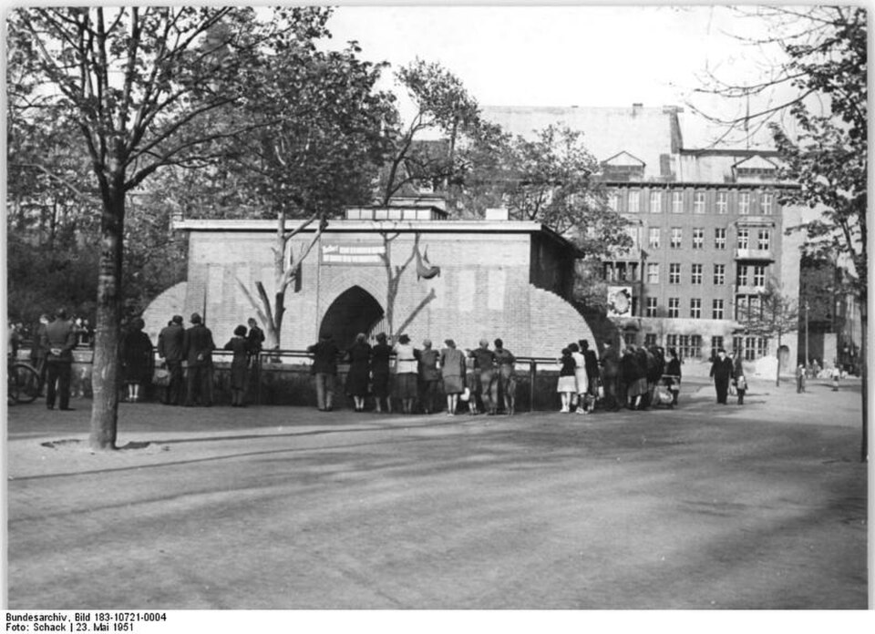 A photograph of Köllnischer Park