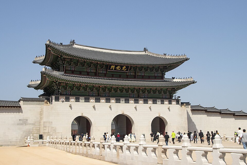 A photograph of Gwanghwamun