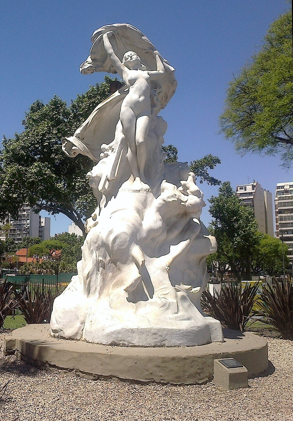 A photograph of Parque La Aurora