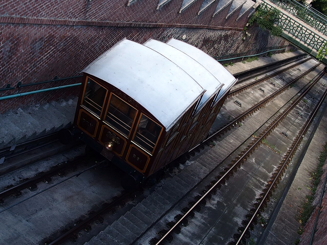 صورة Budapest Castle Hill Funicular
