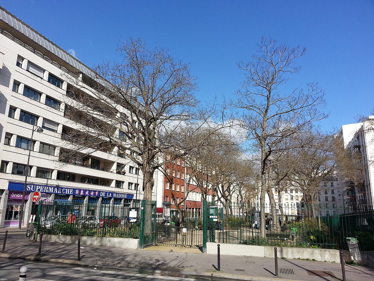Square de la Madone