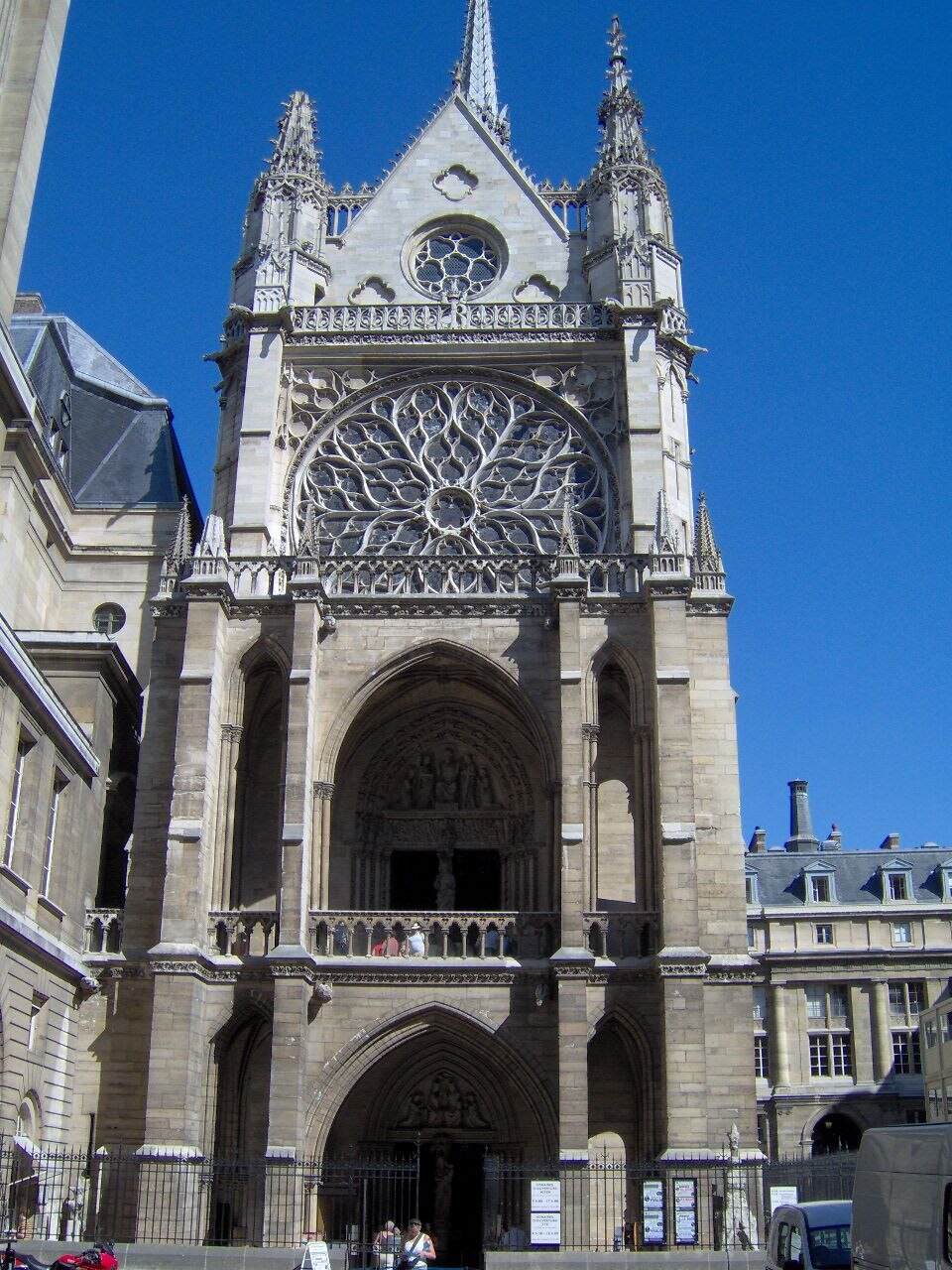A photograph of Sainte Chapelle
