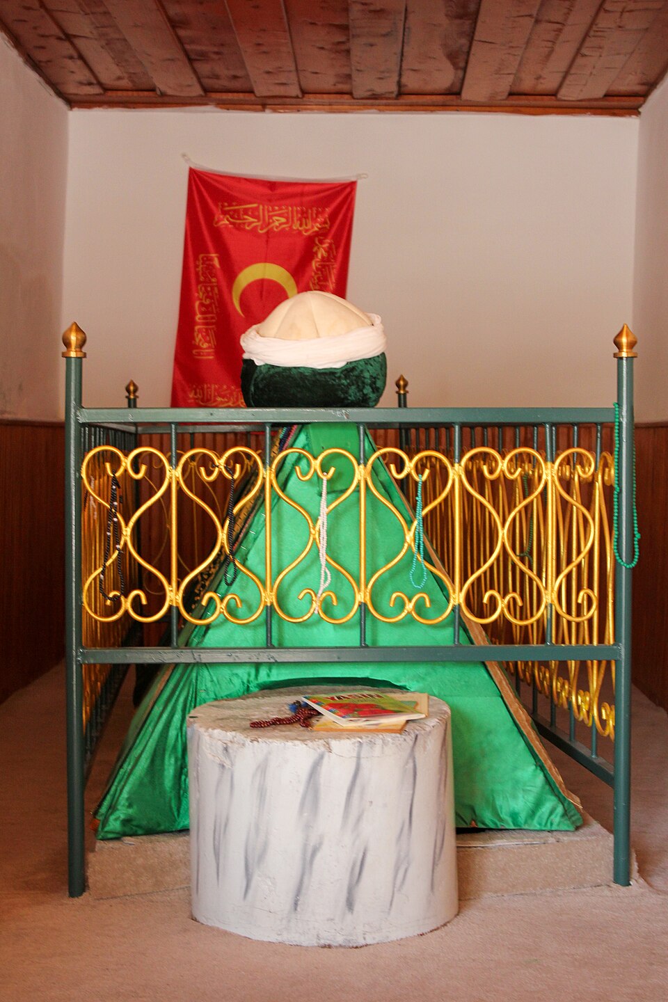 A photograph of Şeyh İsa ve Şeyh İlyas Çelebi Türbesi