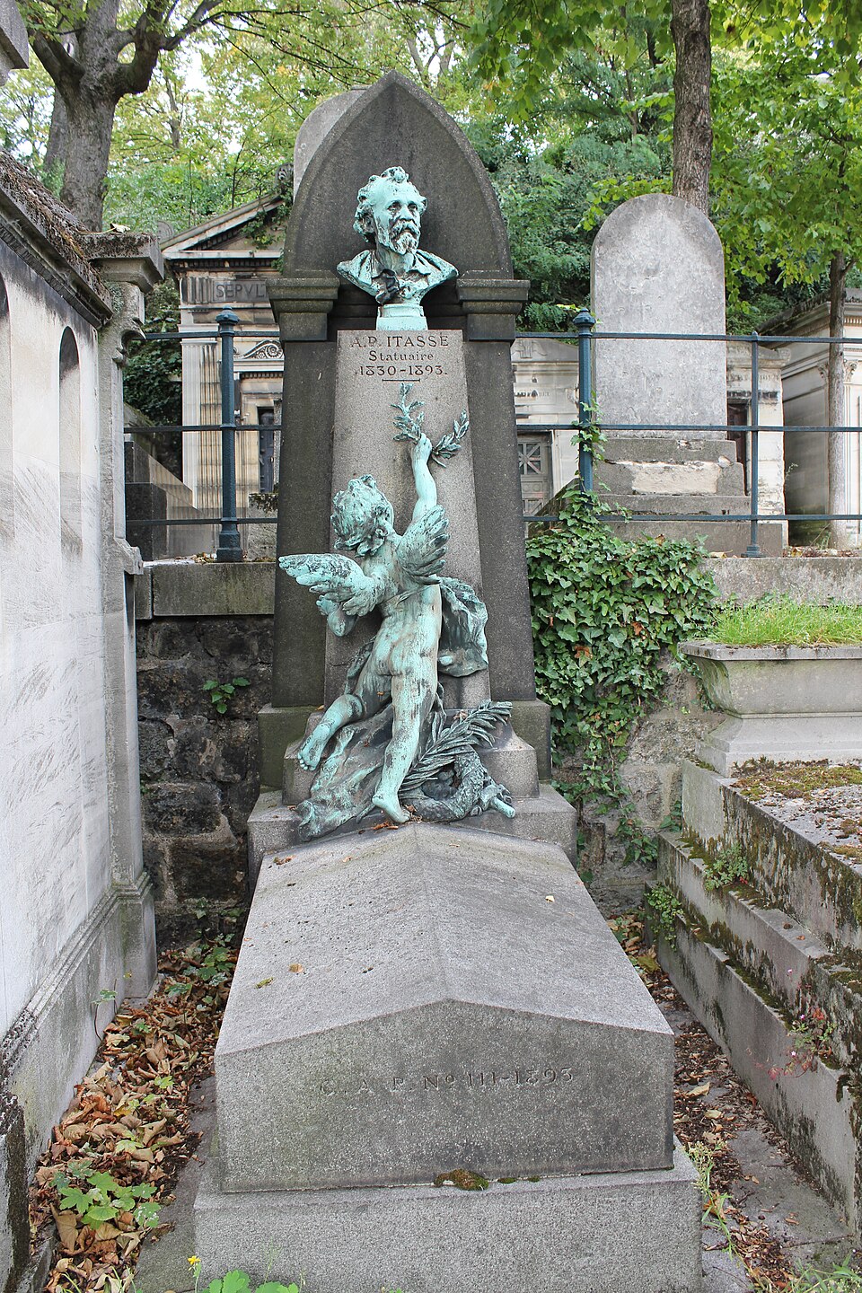 A photograph of Grave of Itasse