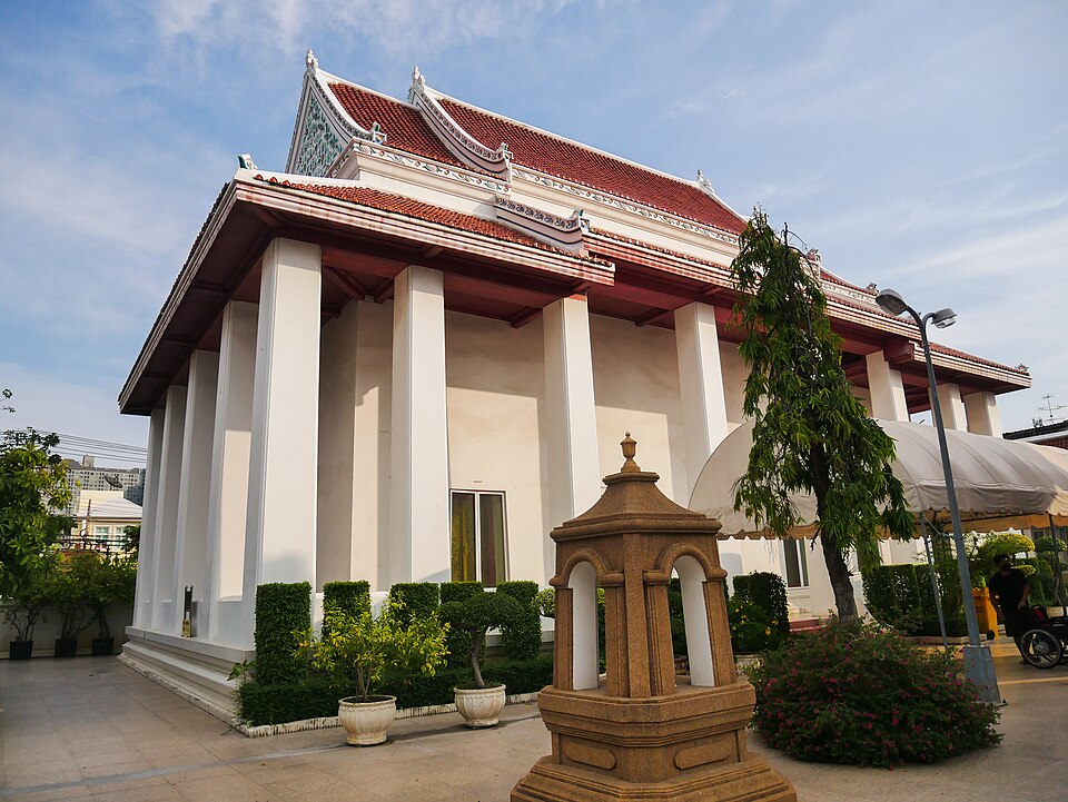 A photograph of Wat Chantharam Worawihan