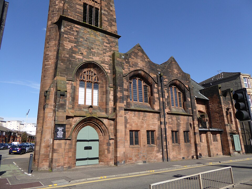 A photograph of Queen's Cross Church