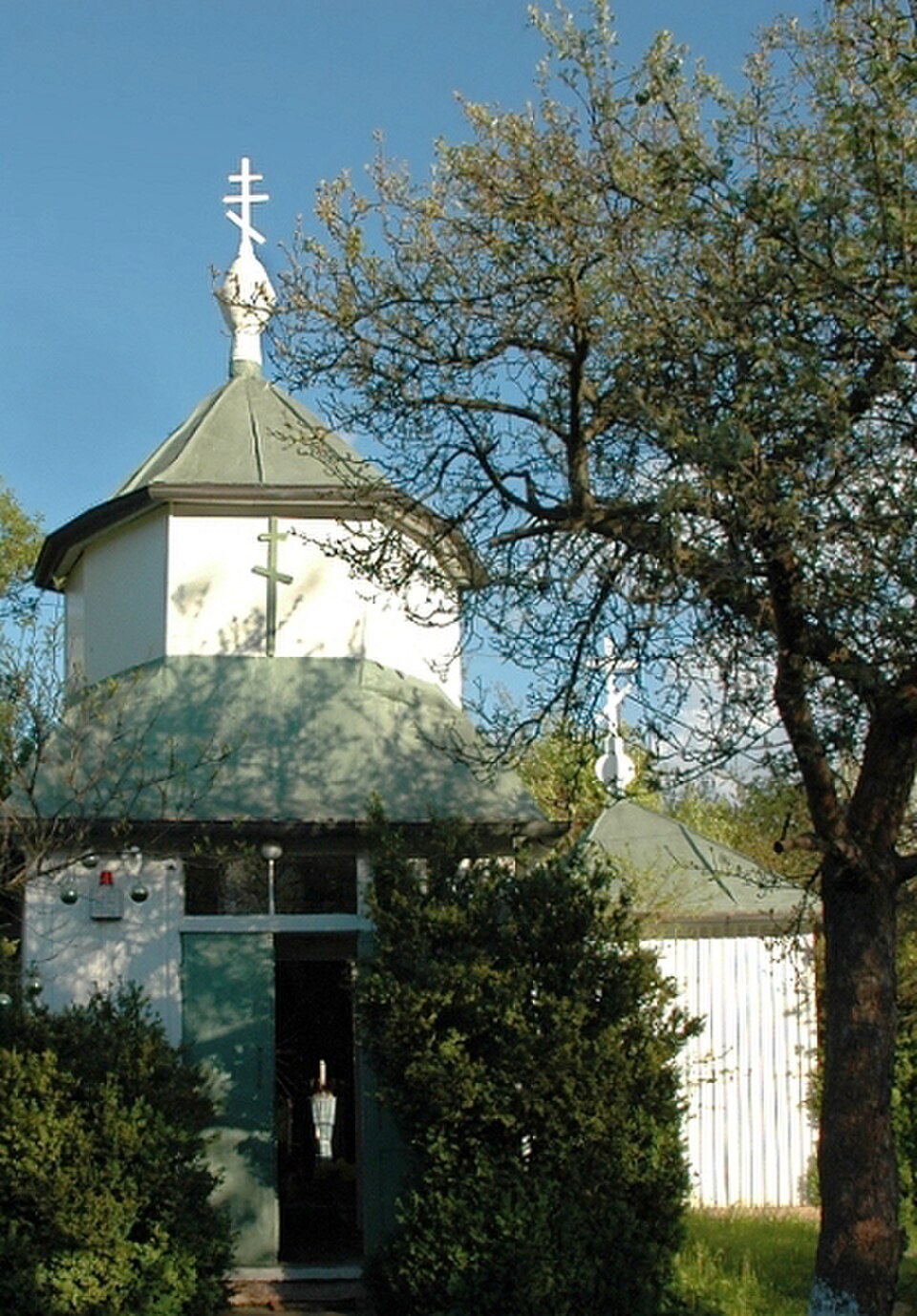 A photograph of Ost-West Friedenskirche