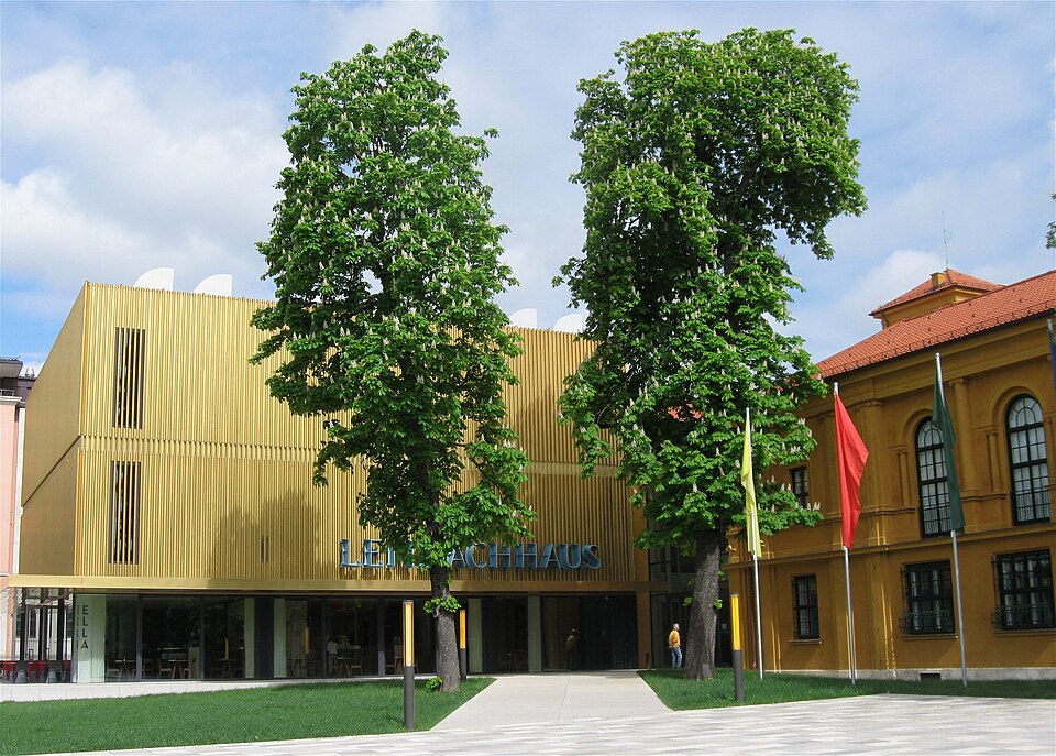 A photograph of Lenbachhaus