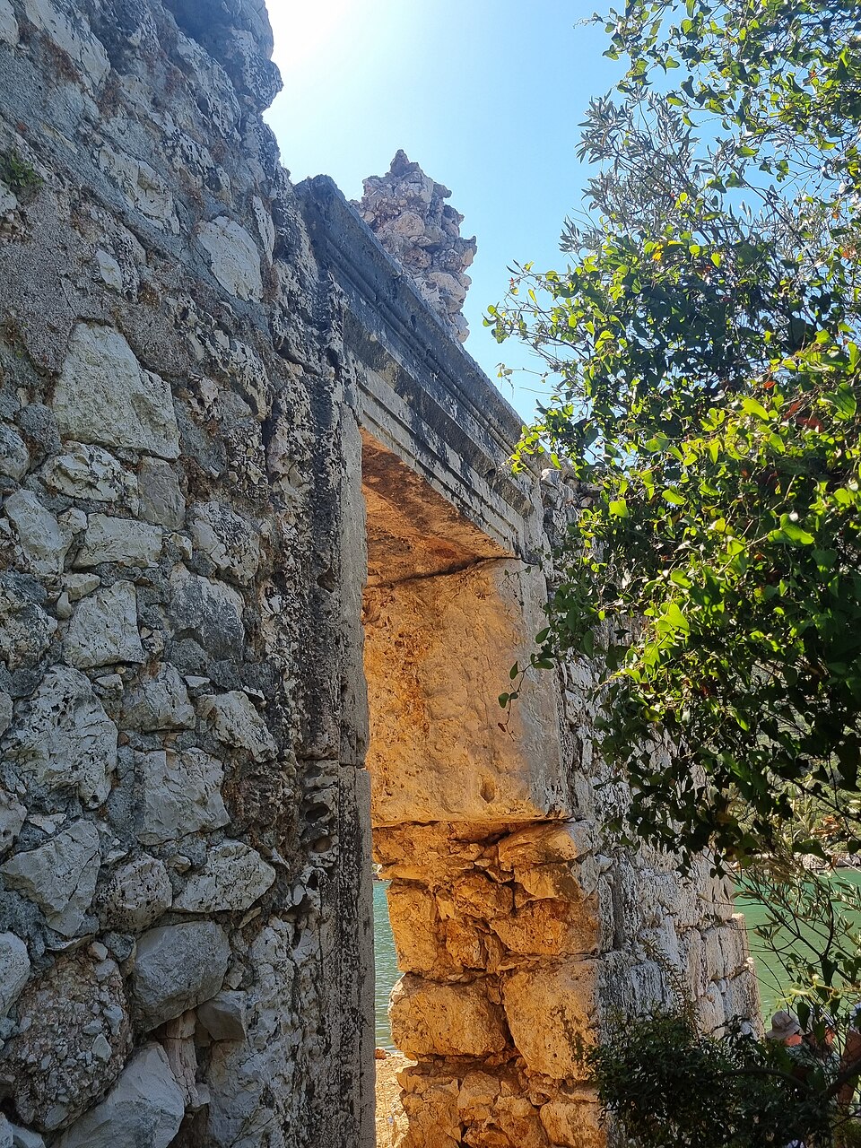 A photograph of Aperlae