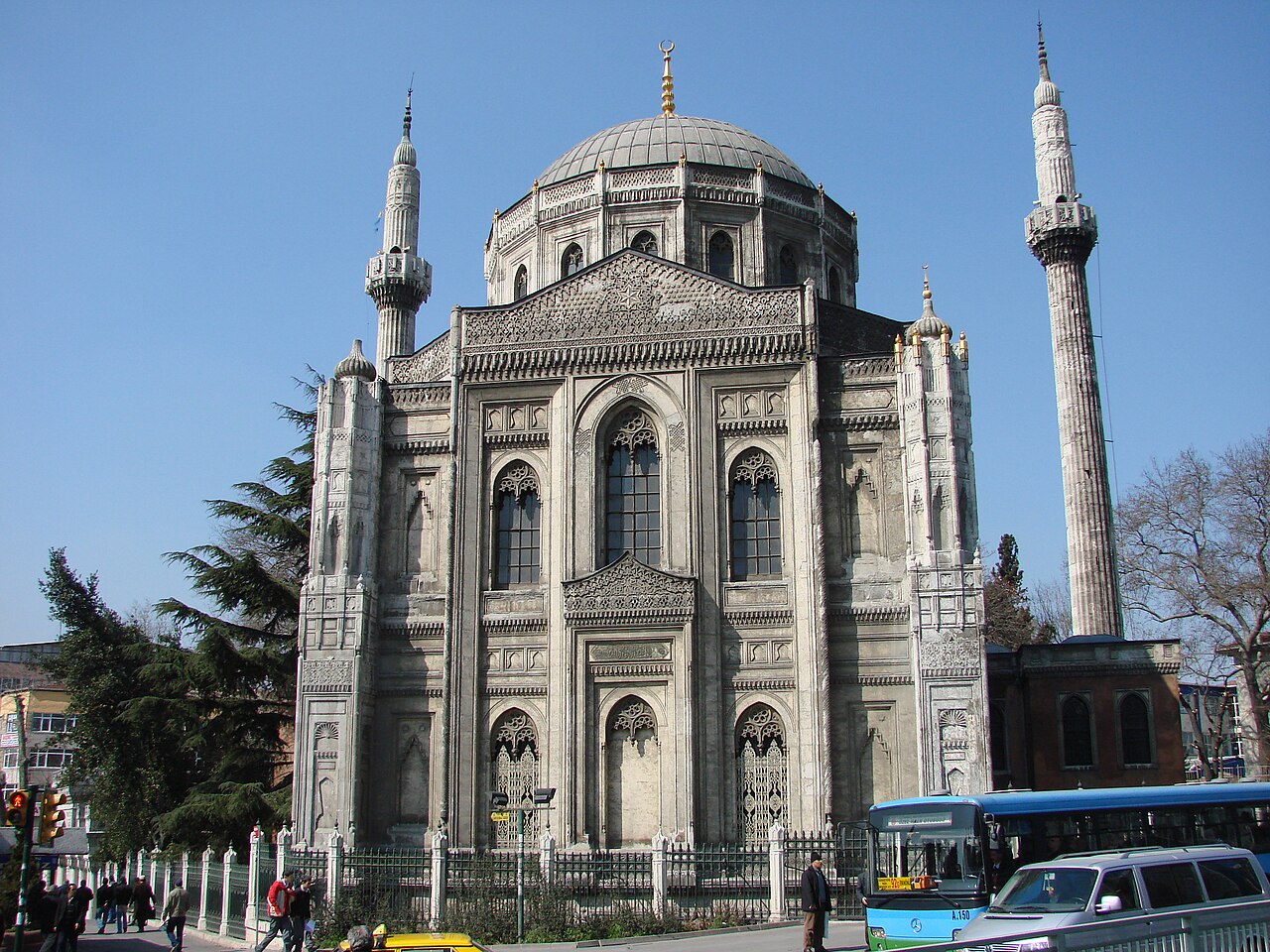 Pertevniyal Mosque の写真