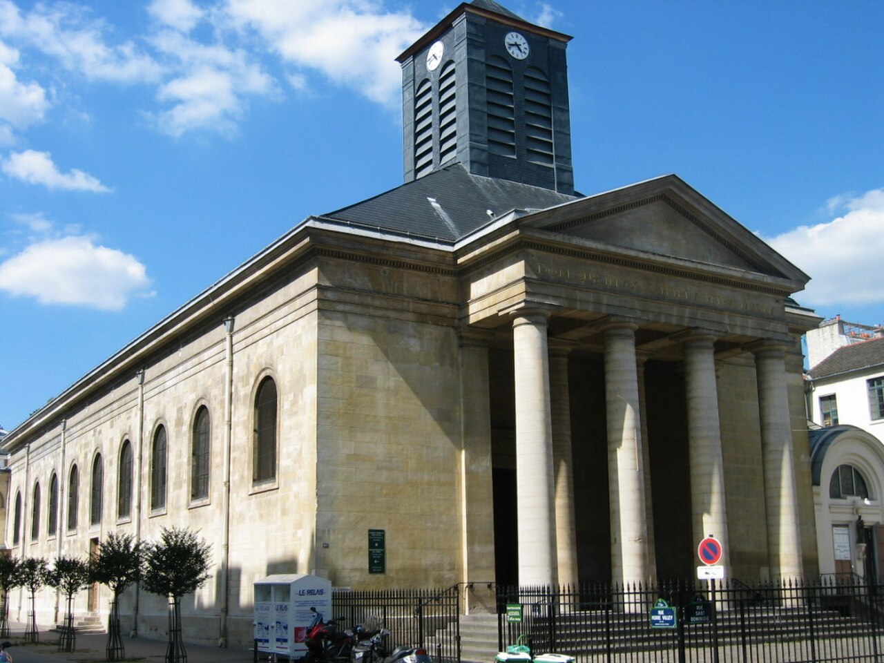Église Saint-Pierre du Gros Caillou