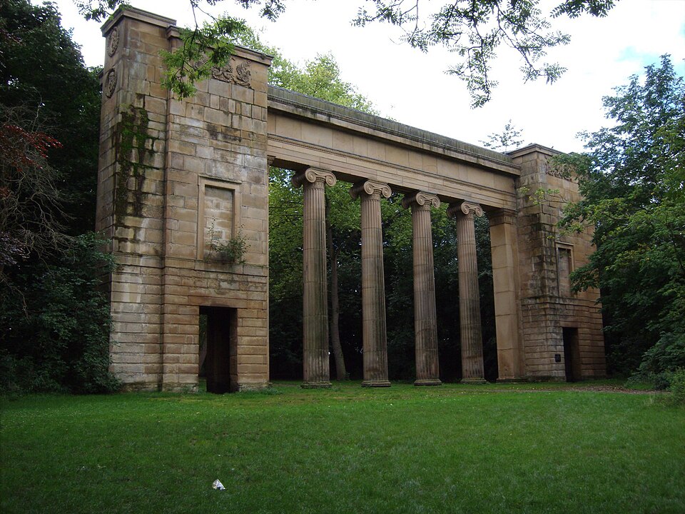 A photograph of Heaton Park