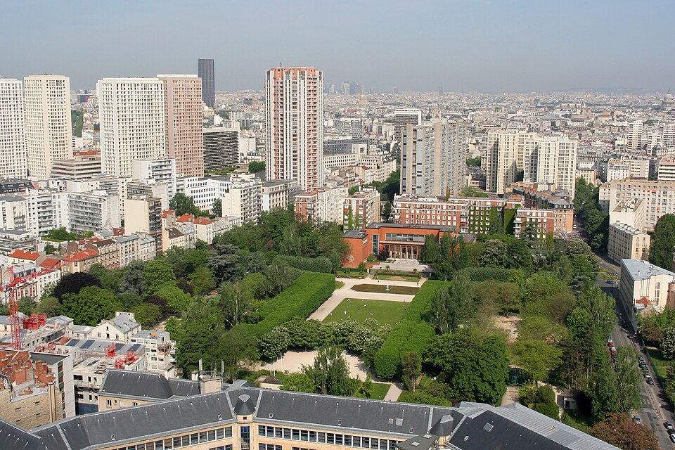 A photograph of parc de Choisy
