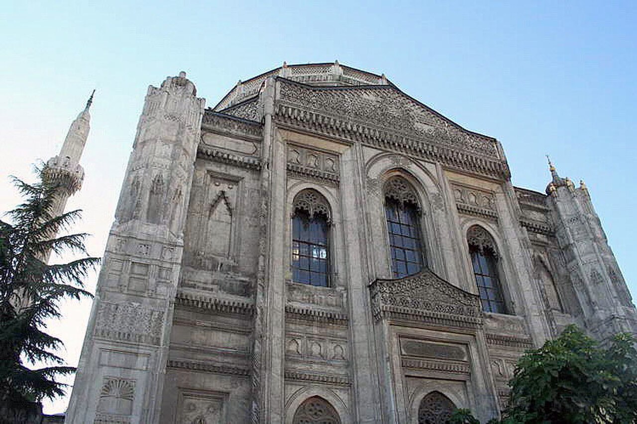 Pertevniyal Mosque の写真