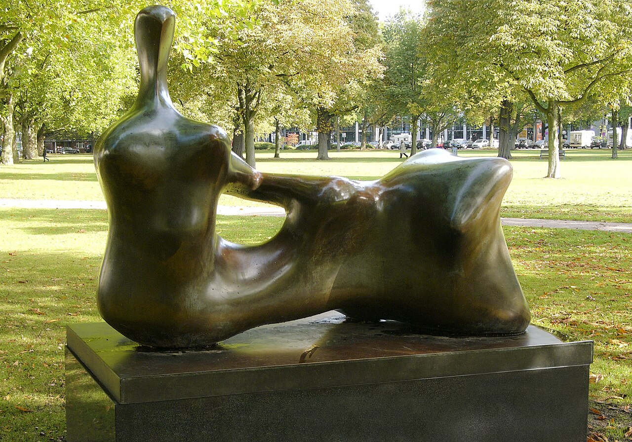 A photograph of Reclining Figure