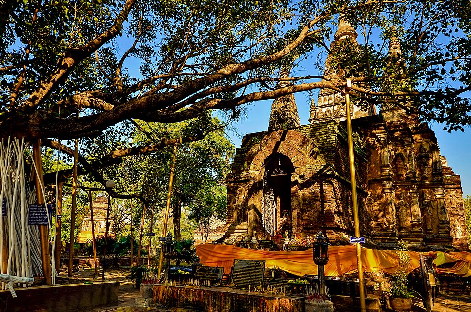 A photograph of Wat Chet Yot