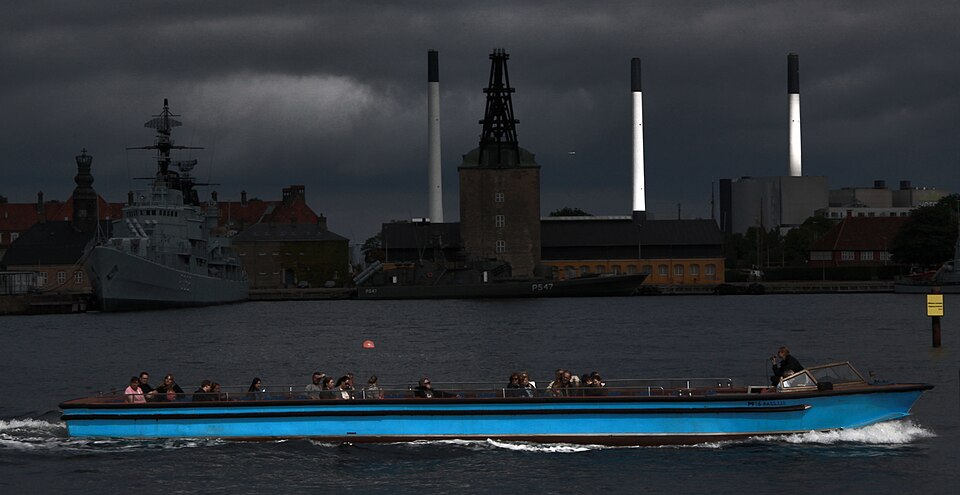 A photograph of HDMS Sehested