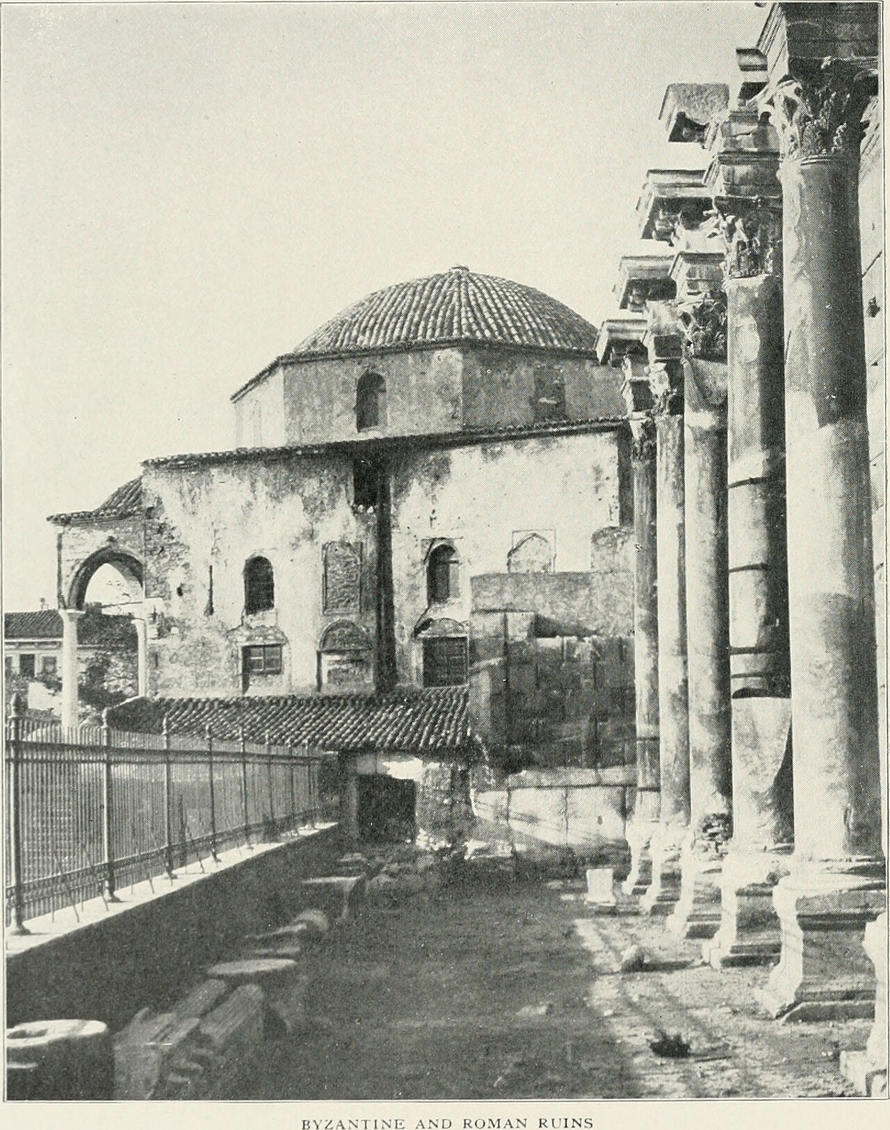 Ein Foto von Monastiraki Square