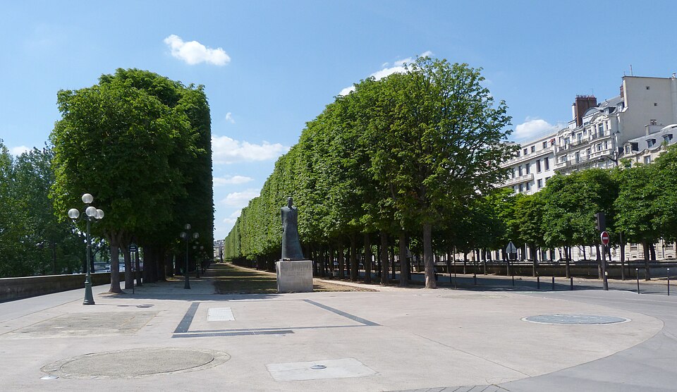 A photograph of monument to Komitas