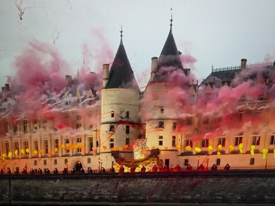 A photograph of Palais de Justice