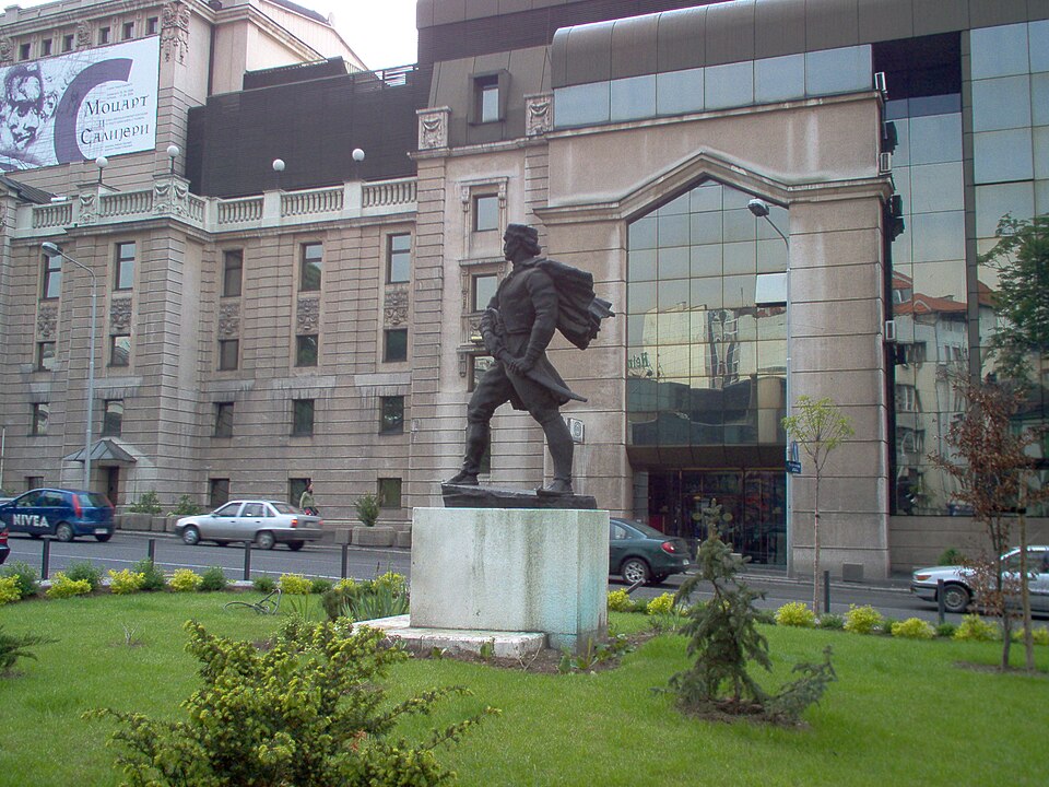 A photograph of Monument to Vasa Čarapić in Belgrade