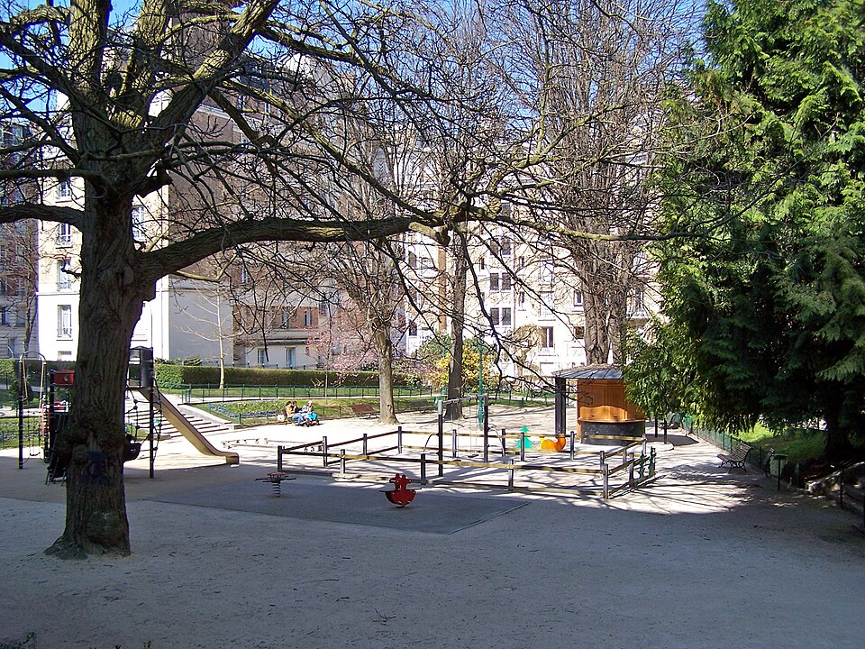 A photograph of square Van Vollenhoven