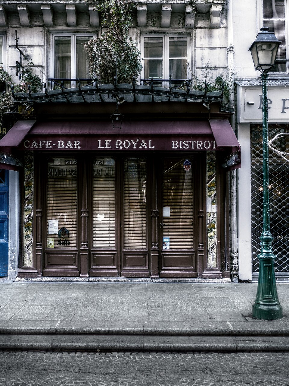 A photograph of Café-Bar, 143 rue Saint-Denis