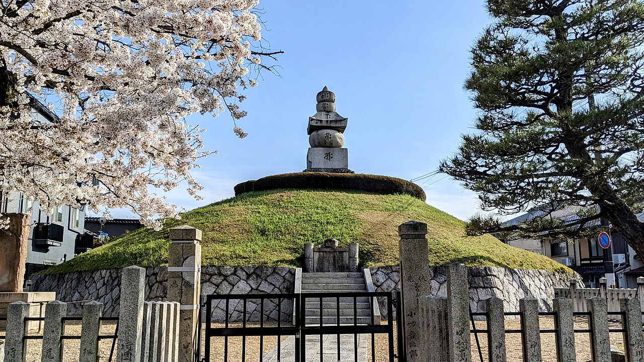 耳塚(鼻塚) fotoğrafı