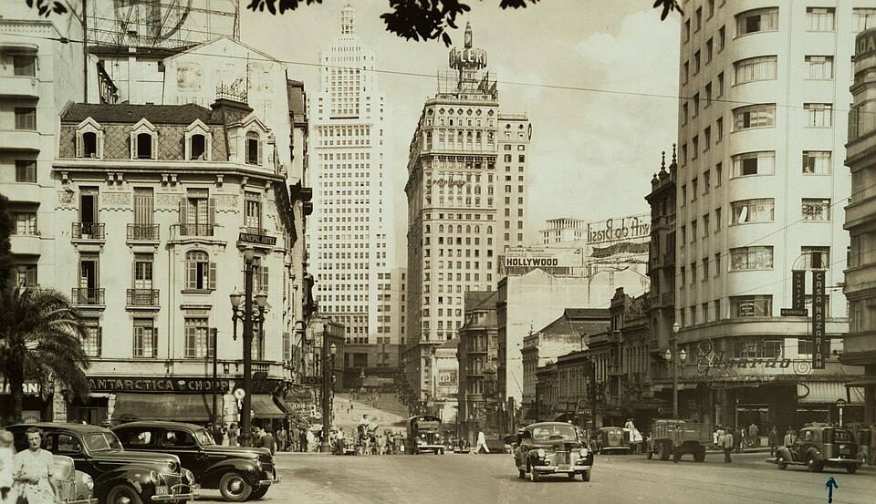 A photograph of Martinelli Building