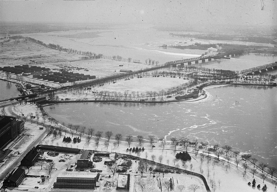 A photograph of East Potomac Park