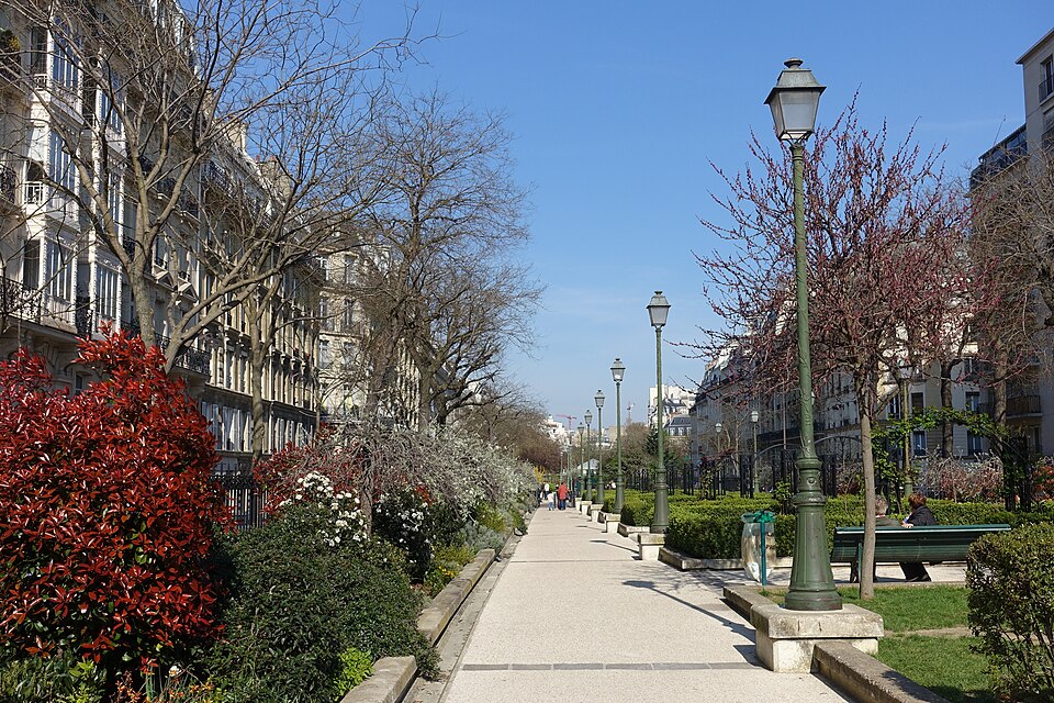 A photograph of promenade Pereire